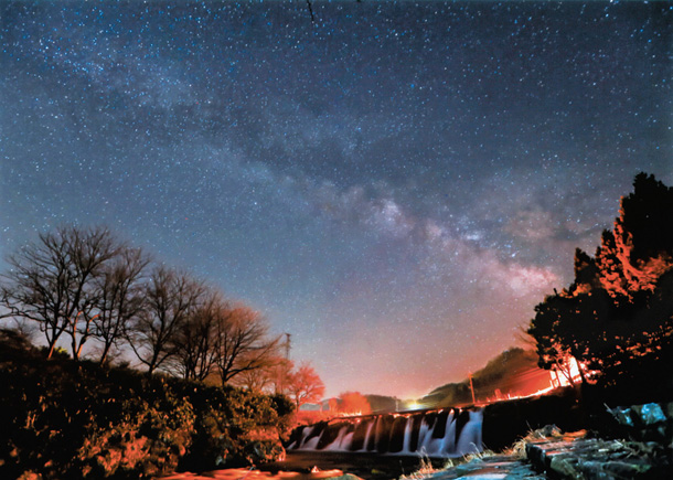 石川県　小松市の十二ケ滝の星空
