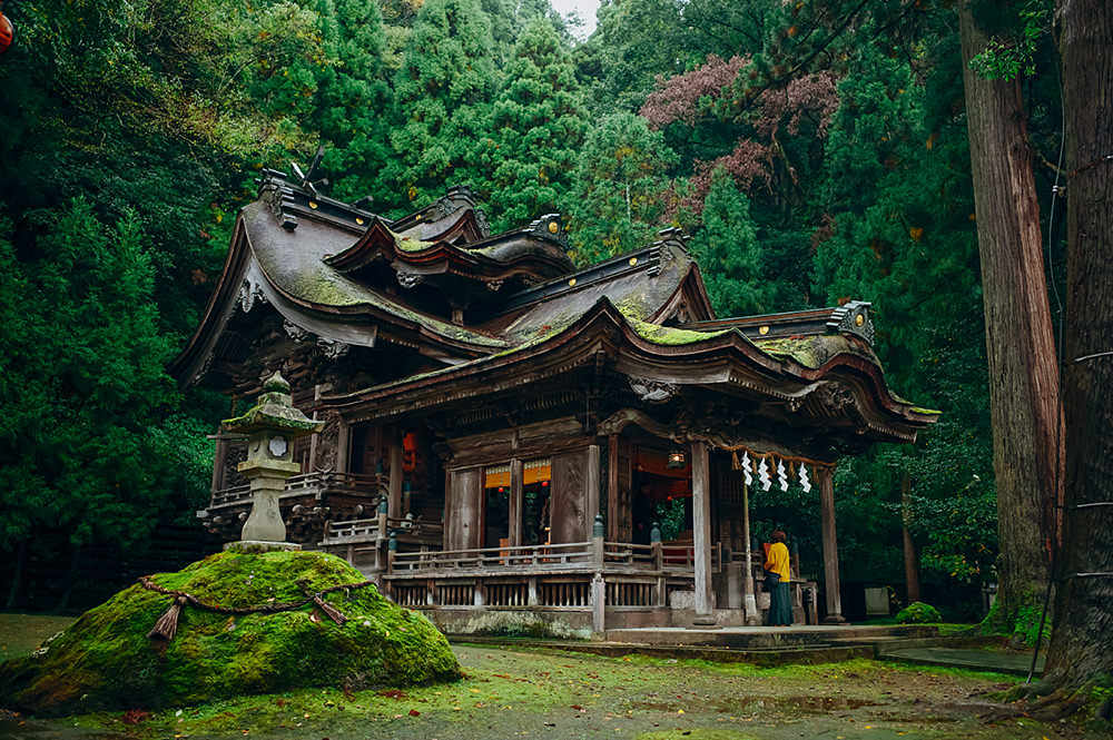 紙祖神 岡太神社・大瀧神社 写真