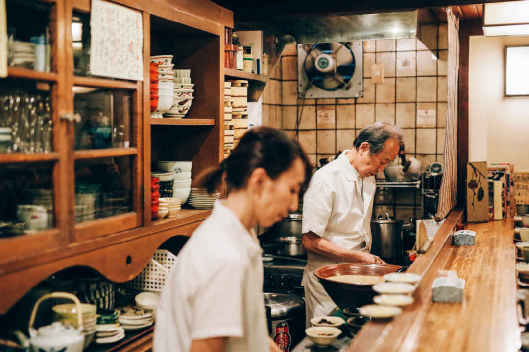 東京 シブいビルのナウい商店街 中野ブロードウェイ ニュー新橋ビルを撮ってきた カメラガールズ